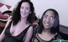 Amateur Bukkake Isabella And Chubby Chick