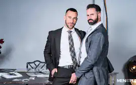Servicing The Boss - MENatPLAY