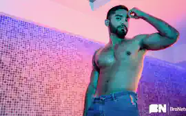 Hot AF: Guido Plaza - Bro Network