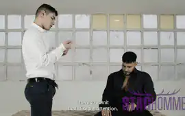 Staghomme Viktor Rom gets thick cock jerked off using bottom's feet