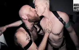 Kinky Hunk Fellball Fisted By Before His Turn - Axel Abysse