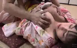 01048,A woman who is fucked and writhes in agony