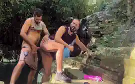 The Hunter Black In Vitaminando O Cu Guloso Do Turista Na Cachoeira D...