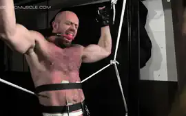 Draven Torres In Tormentor Uses Sub For Entertainment