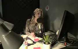 Late Night Sex Radio Call Mystery Caller Becomes Real Life Sex Date -...