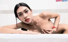 TGIRLS XXX Jing Invites You Inside Her Bathroom To Play