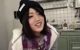 Japanese Teen 18+ Give First Blowjob