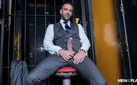 The Gigolo - MENatPLAY