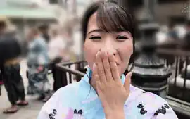浴衣美女が膣の奥をたっぷりかき回されて気持ちよくお漏らし潮吹き...