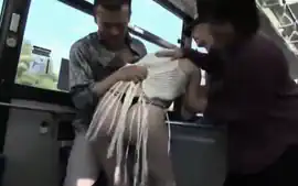 Yui Tatsumi repeatedly on bus